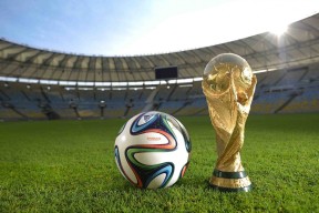九游官方服务-JackeyLove王者归来，爆冷击退独行侠引爆全场